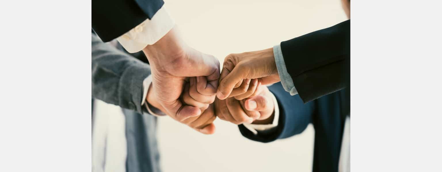 Chia Sẻ Thông Tin Với Bên Thứ Ba